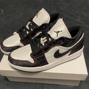 Womens air Jordan 1 low utility SE Size 8 BNIB